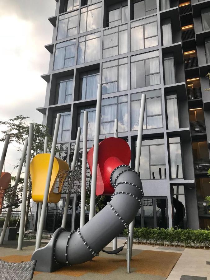 Expressionz Suites Klcc Куала-Лумпур Экстерьер фото